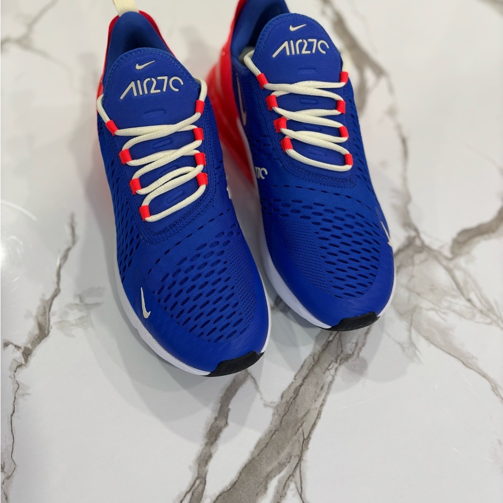 Note: New but box is missing . Nike Air Max 270 Blue Sneakers